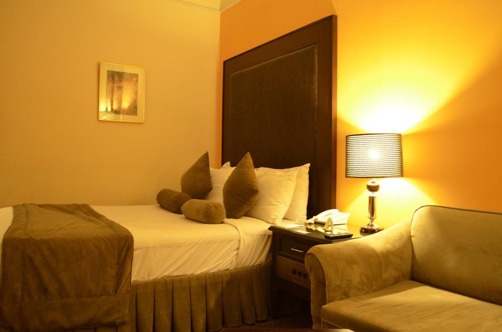 Smart Hotel Lahore Rom bilde
