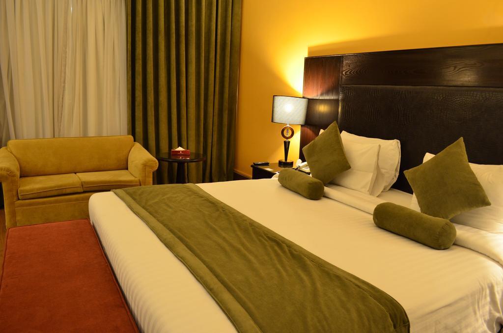 Smart Hotel Lahore Rom bilde