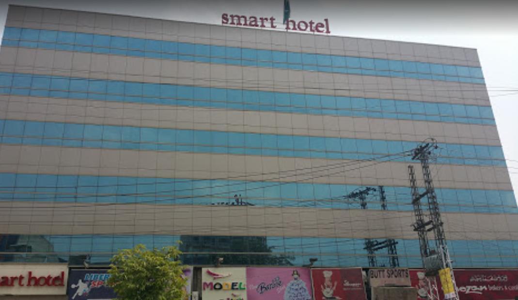 Smart Hotel Lahore Eksteriør bilde